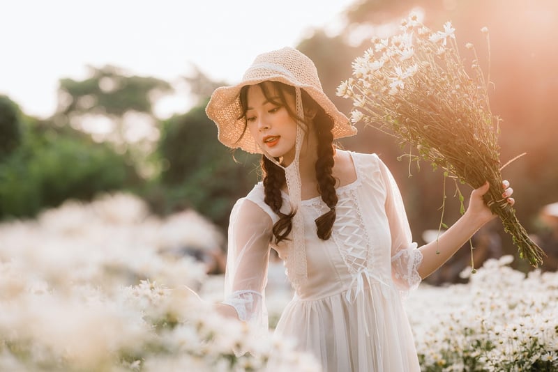 Woman wearing stylish accessories